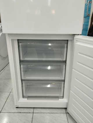 Nevera marca AEG NO FROST