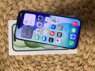 iPhone 15 Verde Agua
