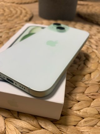 iPhone 15 Verde Agua