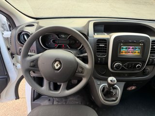 se vende Renault Traffic Ano 2021