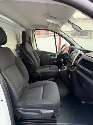 se vende Renault Traffic Ano 2021