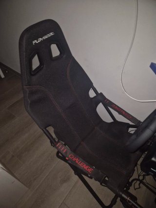 Silla Playseat Challenge casi sin uso