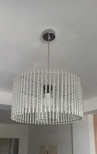 Lampada a sospensione in cristallo e metallo