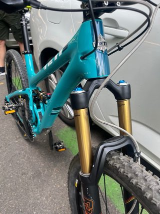 MTB Enduro/Descenso Talla M 27.5 Carbono