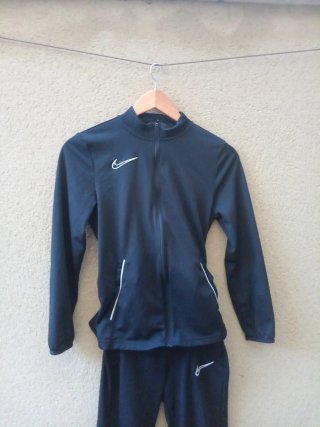 Conjunto deportivo Nike negro traspirable primaver