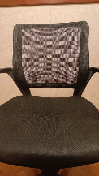 Silla de oficina y escritorio