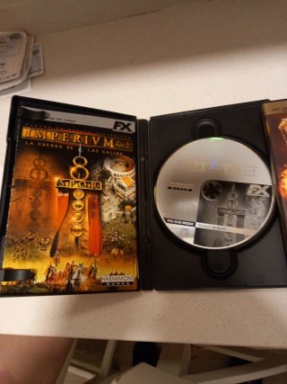 Lote 2 juegos IMPERIVM PC FX Interactive