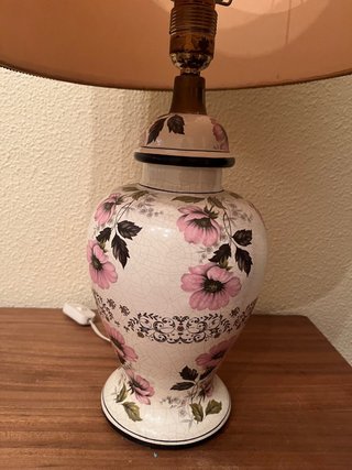 Lámpara de mesa cerámica floral