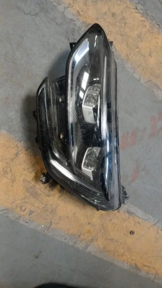 Faro Izquierdo Renault Megane 4