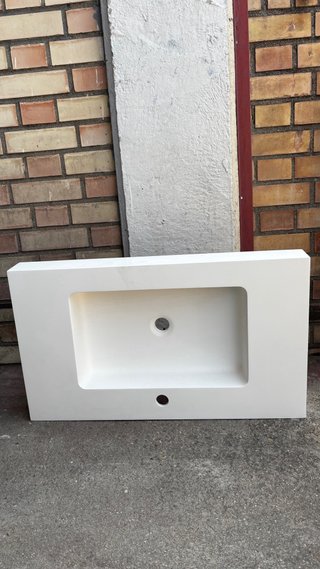 Lavabo cuadrado blanco de porcelana