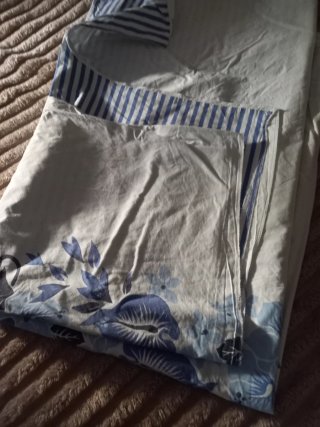 Funda nórdica floral azul y blanco