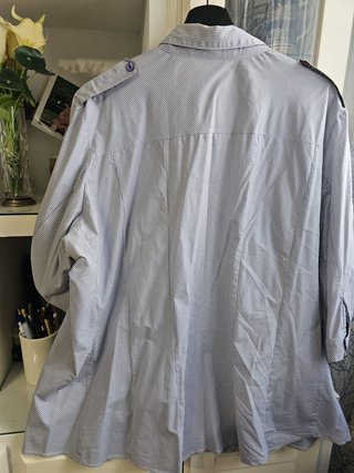 Camisa marca Facto Rayas Celestes y Blancas