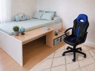Cama infantil con escritorio integrado