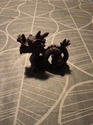 Figura Dragón Morado