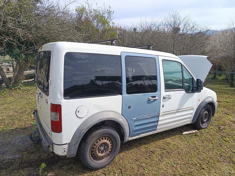 Ford Tourneo Connect - foto 1
