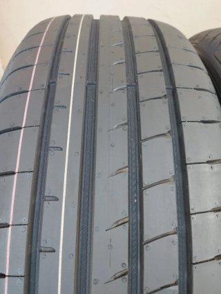 Neumáticos Goodyear 235/55 R18 100V