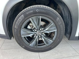Lexus UX BUSINESS  2.0 HYBRID  184cv auto