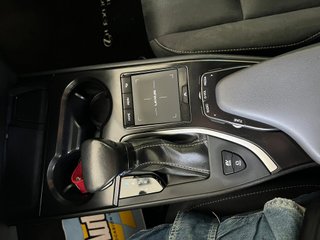 Lexus UX BUSINESS  2.0 HYBRID  184cv auto