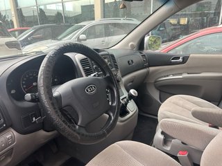 KIA Carnival 2008