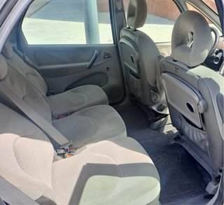 Citroen Xsara Picasso Pegatina B