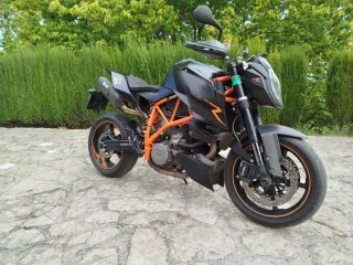 KTM super duke r 990