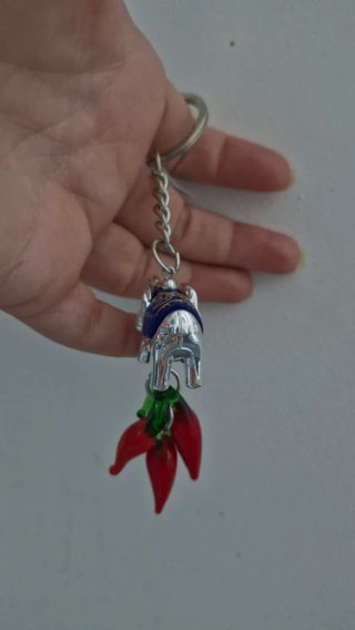 Portachiavi Elefante con peperoncini rossi