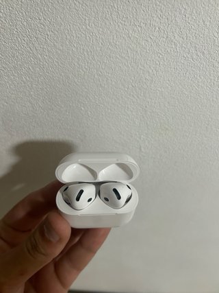 AirPods 4ª Gen con Cancelación de Ruido