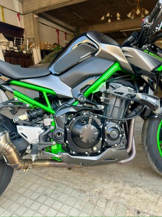 Kawasaki Z900