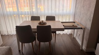 Mesa y 4 sillas diseño Banak
