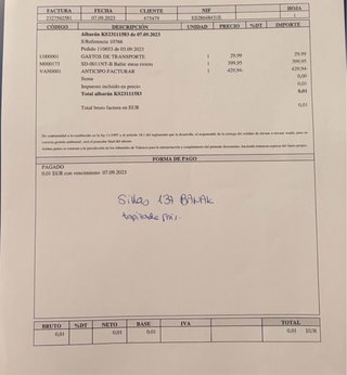 Mesa y 4 sillas diseño Banak