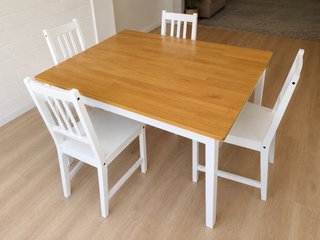 Mesa y 4 Sillas Comedor Ikea