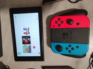 Nintendo Switch Azul/Rojo Completo