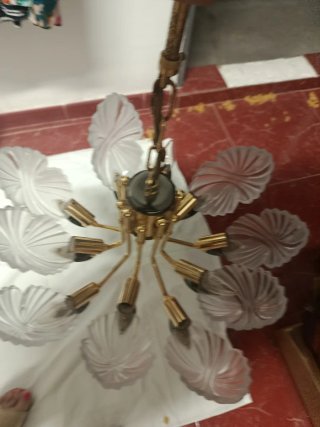 Elegante lámpara techo dorada 10 brazos