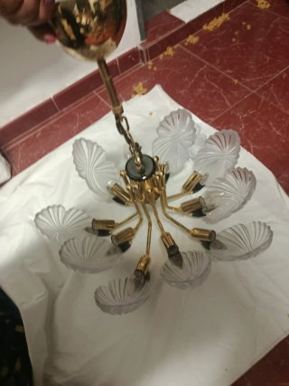 Elegante lámpara techo dorada 10 brazos