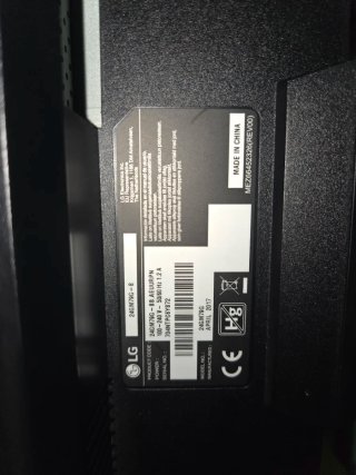 Monitor Gaming LG 24GM79G 144Hz