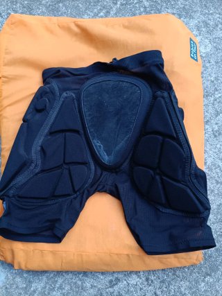 Peto protección DH Descenso Skate regalo pantalon