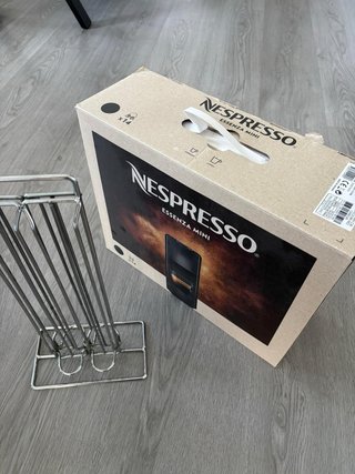 Cafetera Nespresso Essenza Mini Negra