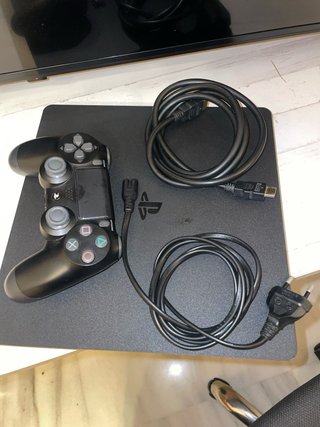 PS4 (PlayStation 4) Negra Usada