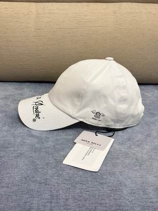 Cappello Miss Sixty bianco con scritte