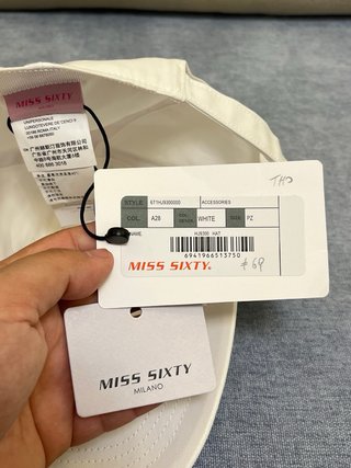 Cappello Miss Sixty bianco con scritte