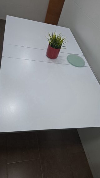 Mesa plegable blanca