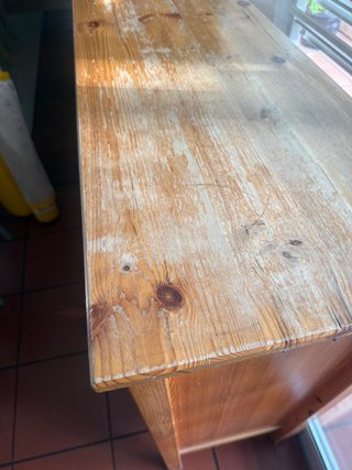 Aparador de madera y cristal Ikea