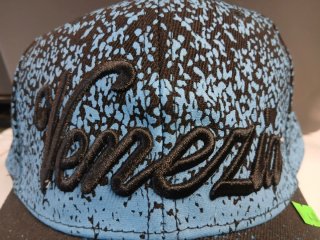 Cappello Venezia nuovo con cartellino