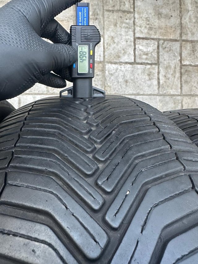 Neumáticos 225/60 R18 MICHELIN