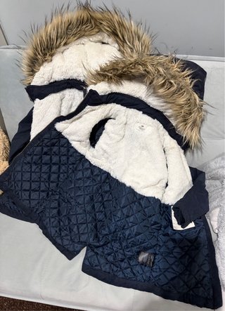Abrigo trenca niña azul marino6/7 Gemelas mellizas