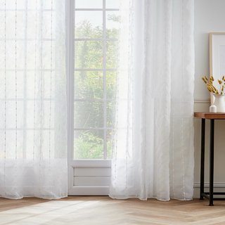 Cortinas blancas de tela