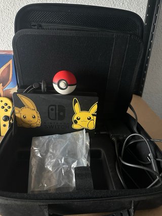 Nintendo Switch Edición Pokémon Let's Go Eevee