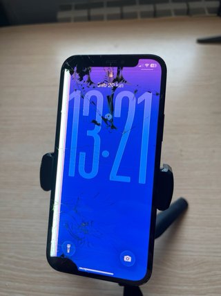 “PRECIO NEGOCIABLE” iPhone 12 64GB Midnight