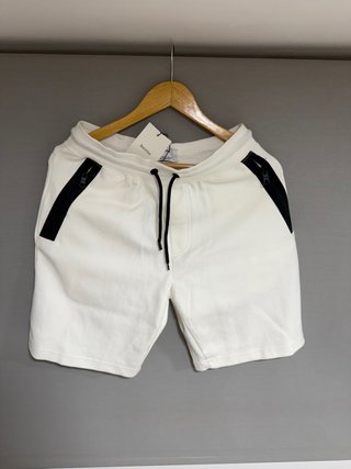 Pantalón corto chándal Bershka hombre