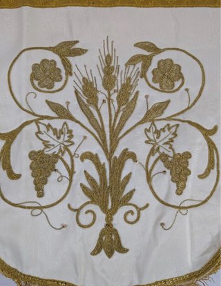 Frontal de altar bordado oro